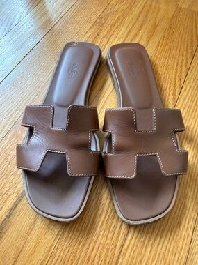 Hermes slippers